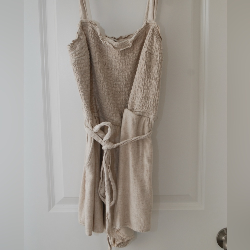 Abercrombie romper. Size LP. Fits girls and petite women.